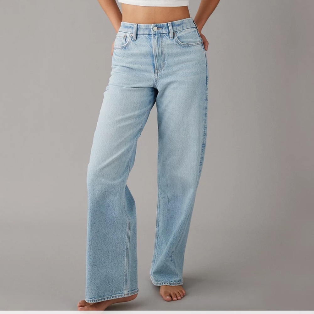 American Eagle Outfitters Curvy Super High Rise Jeans